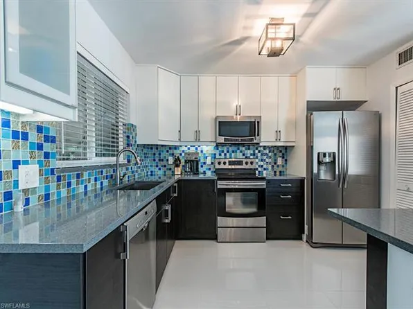 4140 Crayton Rd #1-D, Naples, FL 34103