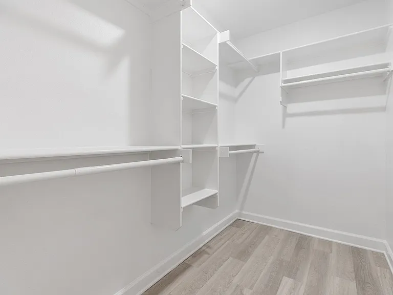809 Pine Tree Rd — Photo 10