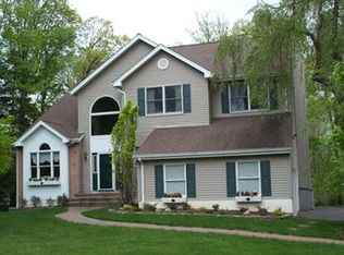 1 Craig Ct, Morristown, NJ 07960