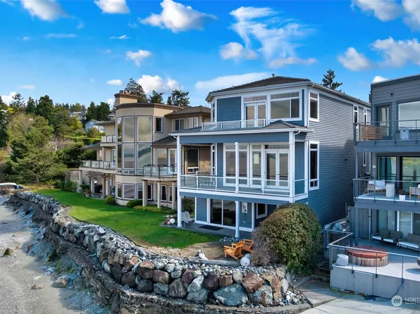 19711 27th Avenue NW, Shoreline, WA 98177