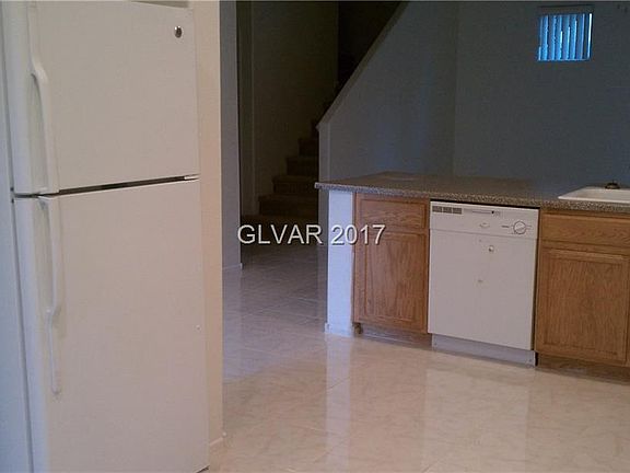 4th image of 9525 Wooded Heights Ave #0