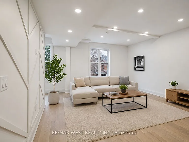 202 Perth Ave #5 — Photo 3