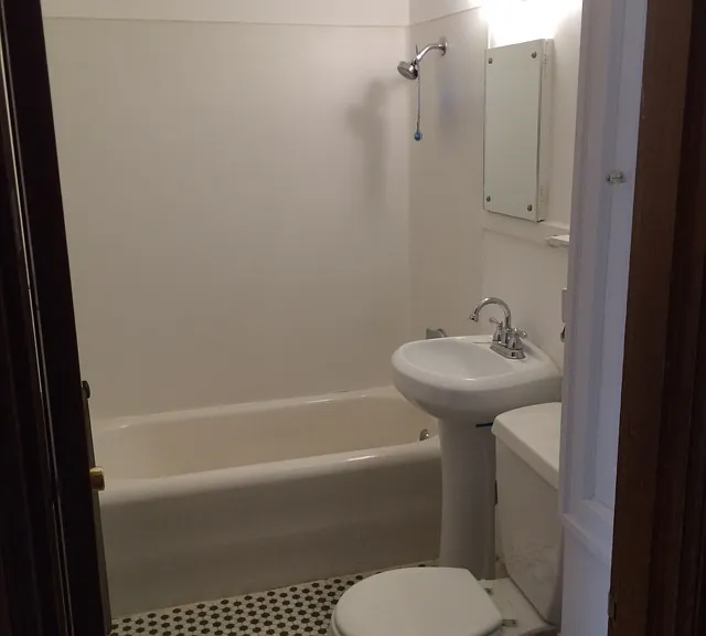 221 W Mercer St #102 — Photo 1