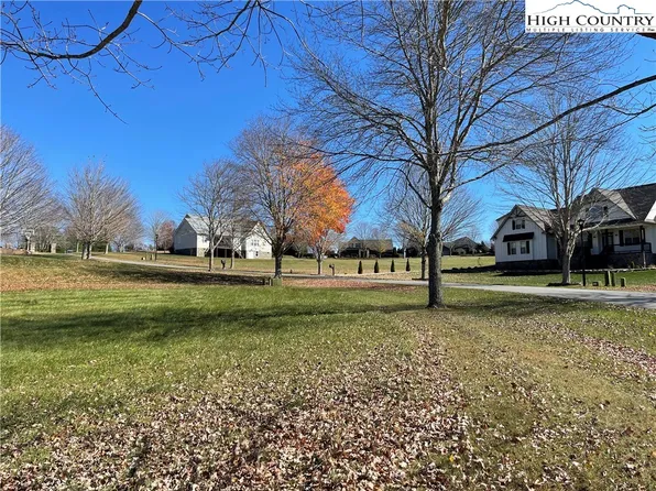 27 Olde Charter Circle Circle, Jefferson, NC 28640