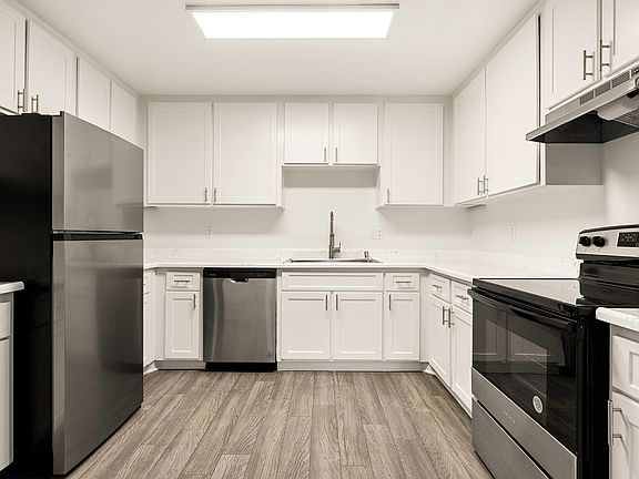 2nd image of 121 N Ramona St APT 46
