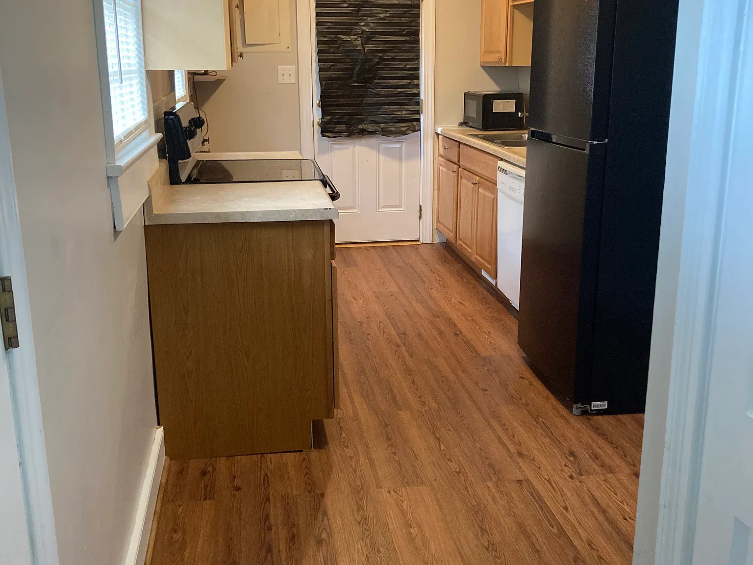 3 bed, 1089 sqft, $1,750 — Photo 3