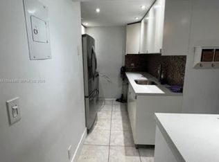 200 SE 15th Rd APT 11I, Miami, FL 33129