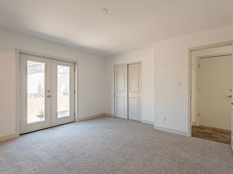 102 E Santa Cruz Dr — Photo 22