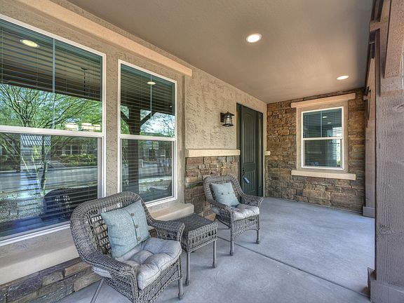 2nd image of 4923 N Grandview Dr