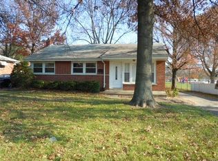 120 S New Florissant Rd, Florissant, MO 63031