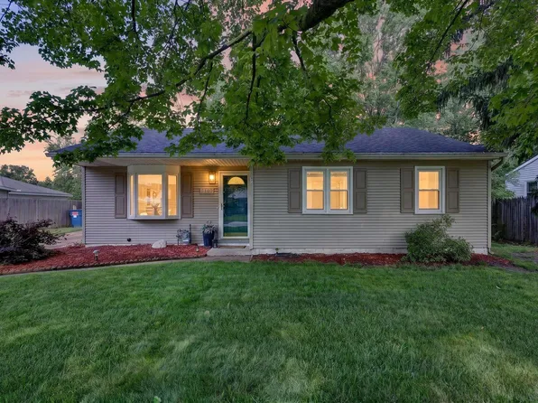 5249 Madison Ave SE, Kentwood, MI 49548