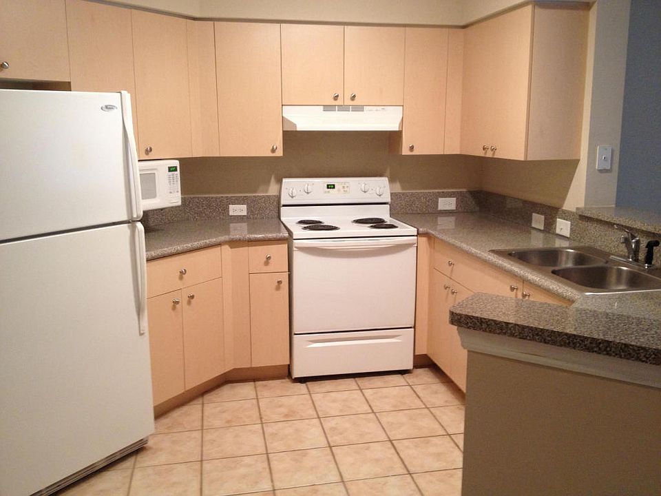 2nd image of 250 Crestwood Cir APT 206