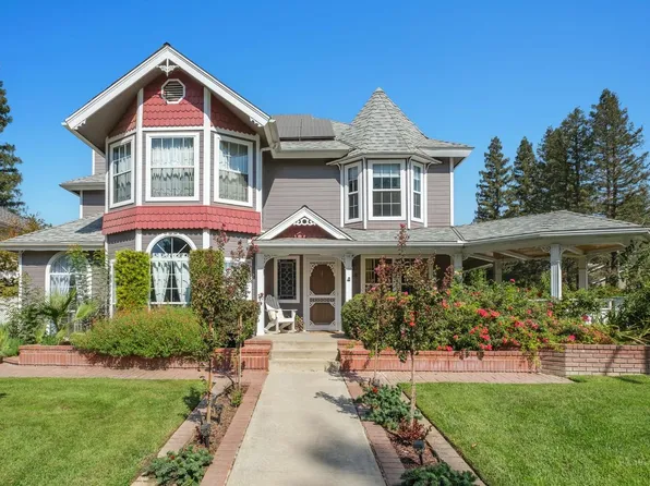 1468 W Flora Ave, Reedley, CA 93654