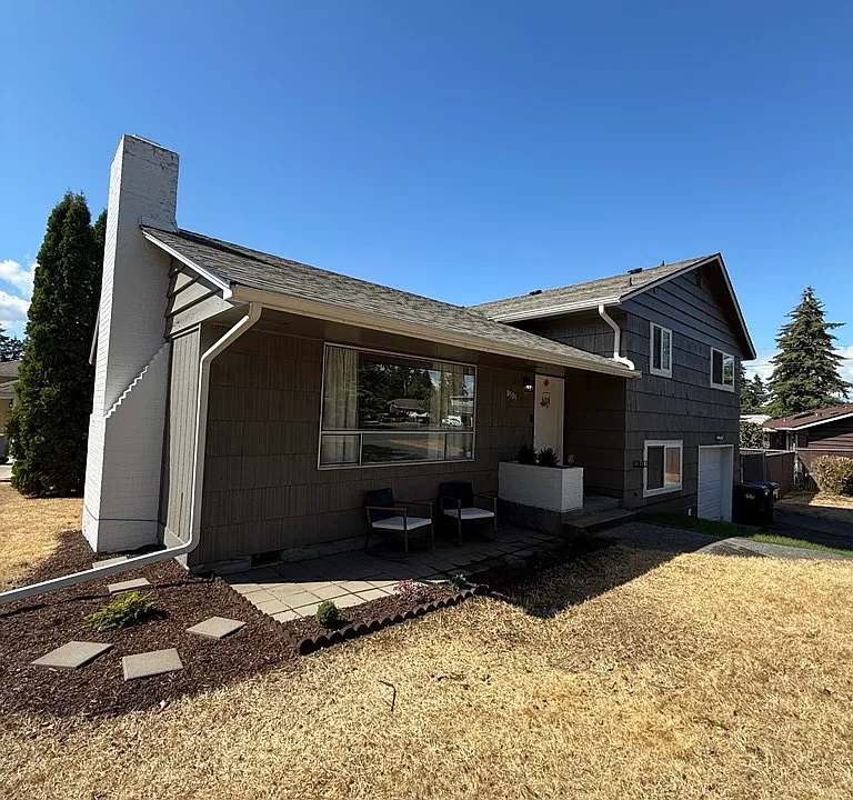 8505 94th St SW