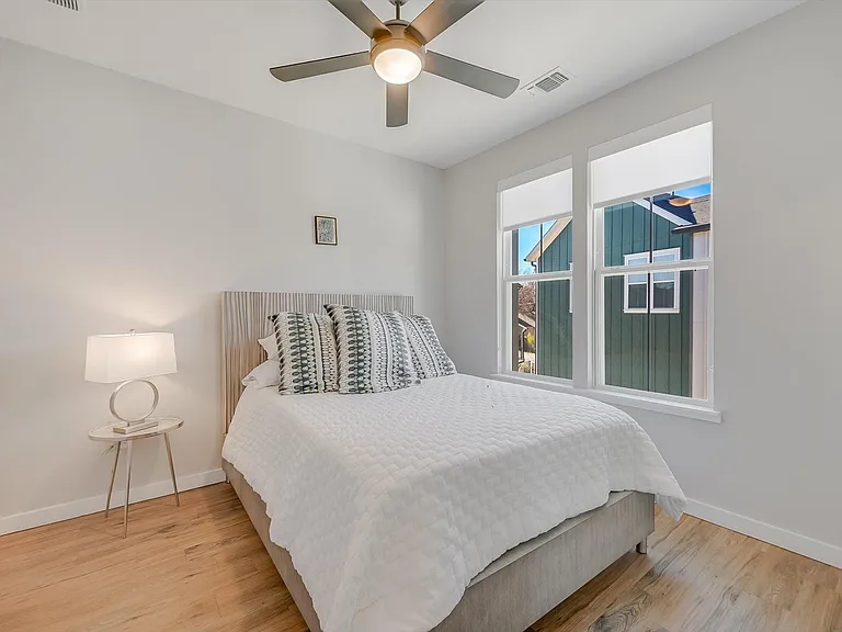 3809 Valley View Rd #7 — Photo 14