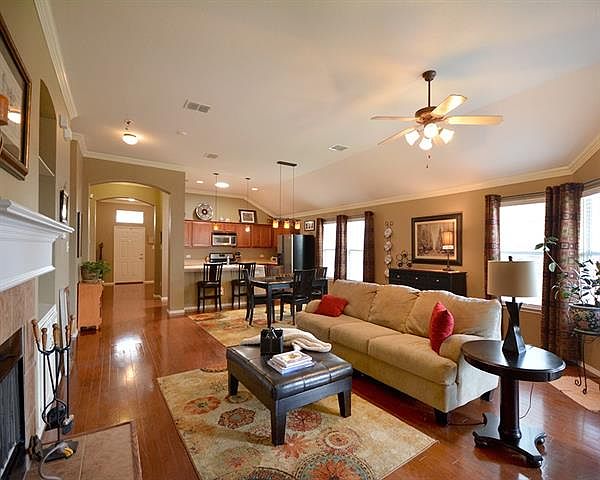 1st image of 4228 Enchanted Rock Ln