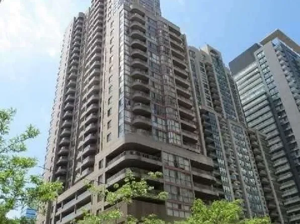 736 Bay St, Toronto, ON