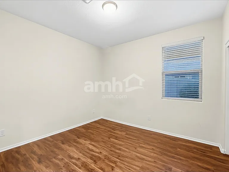 1688 E Primavera Way — Photo 14