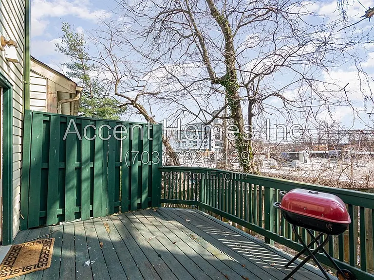 5028 9th St S — Photo 33