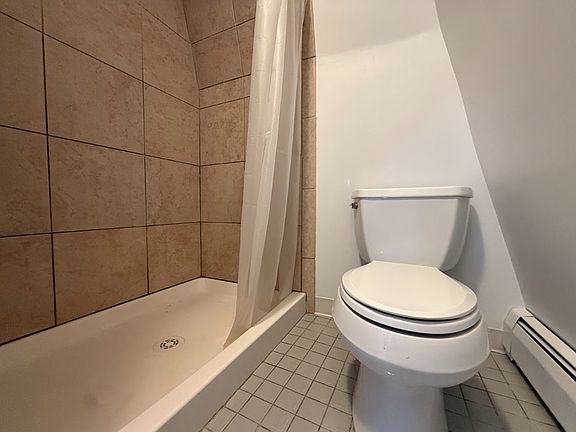 3rd image of 344 French St