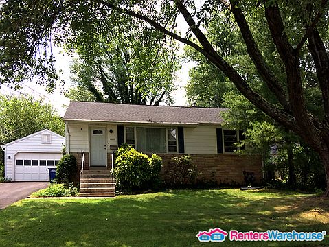 4th image of 6803 Kingwood Dr