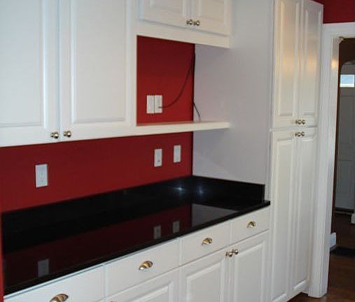 The other side of the Kitchen with plety of counter space