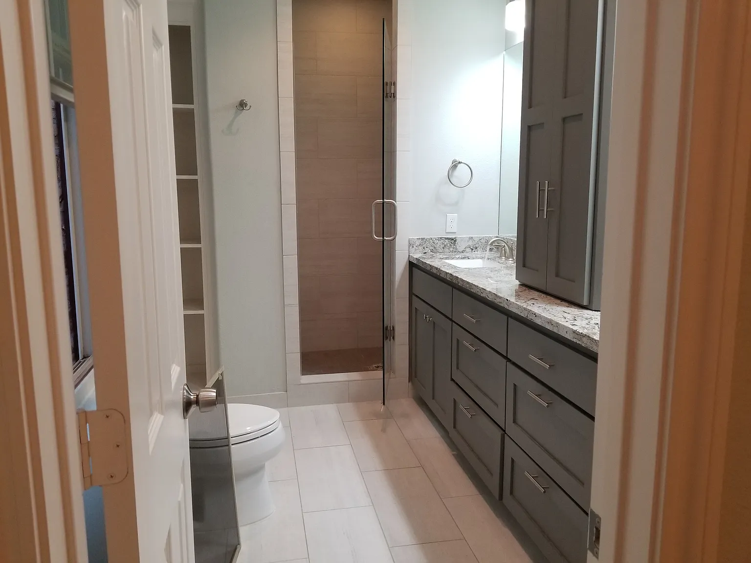 W 43rd St, Houston — Photo 3
