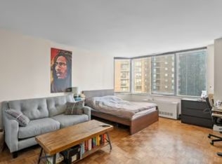500 W 43rd St APT 26D, New York, NY 10036