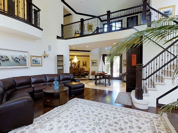 4th image of 23 Olde Hamlet Dr