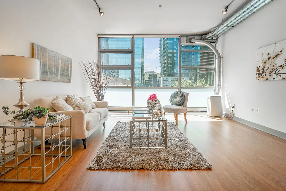 Building Photo - 2015 Terry Ave #410