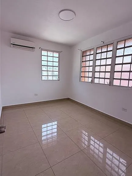 413 Edificio Gaither Plz #3A — Photo 10
