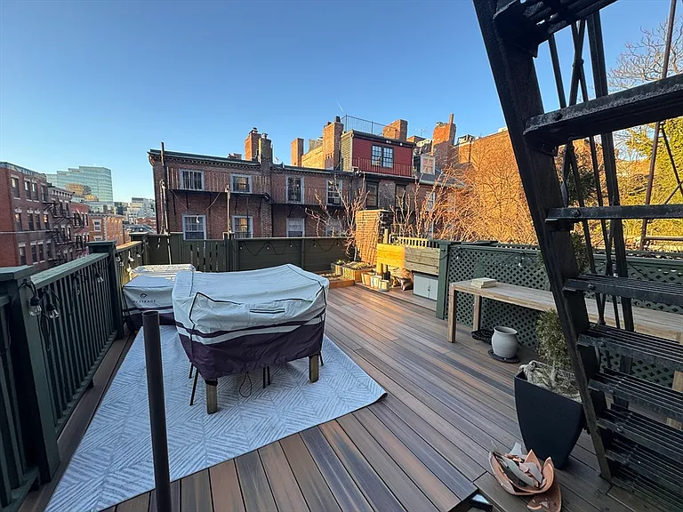 65 Pinckney St #3 — Photo 3