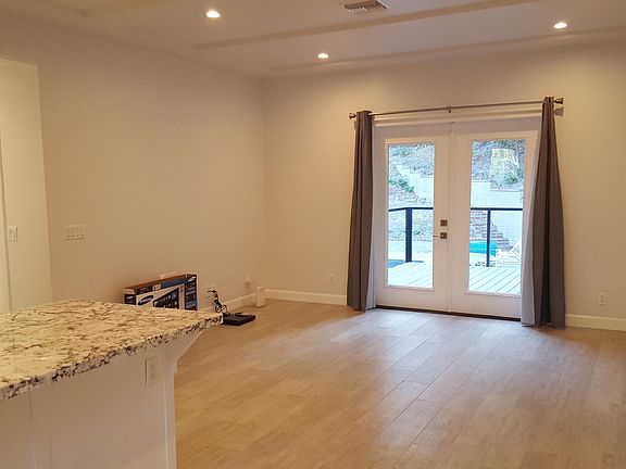 4th image of 3835 Goodland Ave