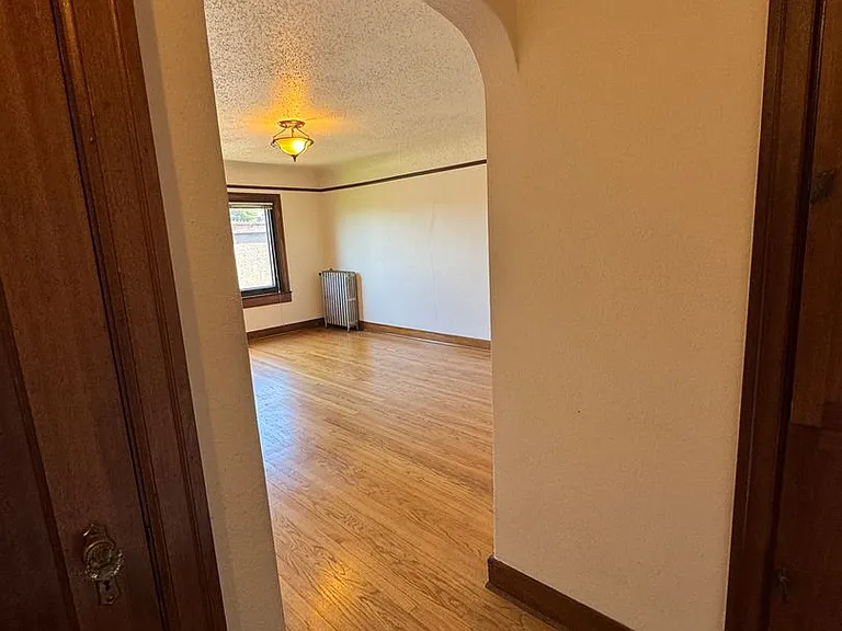 Parkway Apartments — Photo 9
