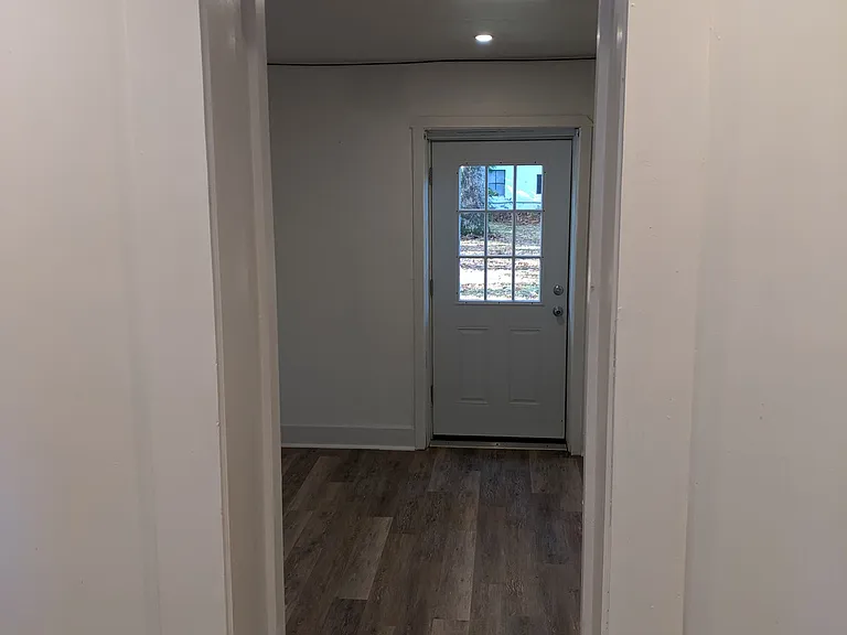 331 W Whitehall Rd — Photo 1