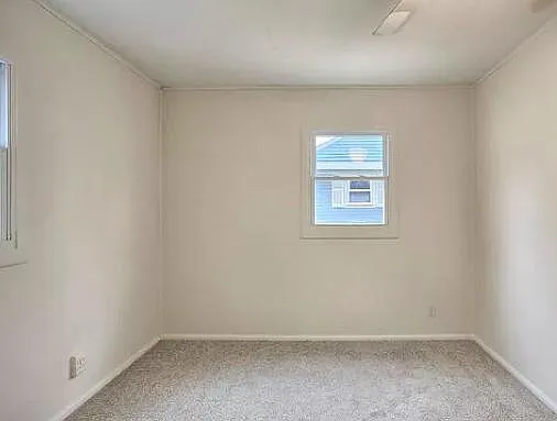 208 Crystal Lake Dr — Photo 10