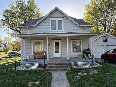 301 N Lincoln Ave — exterior photo