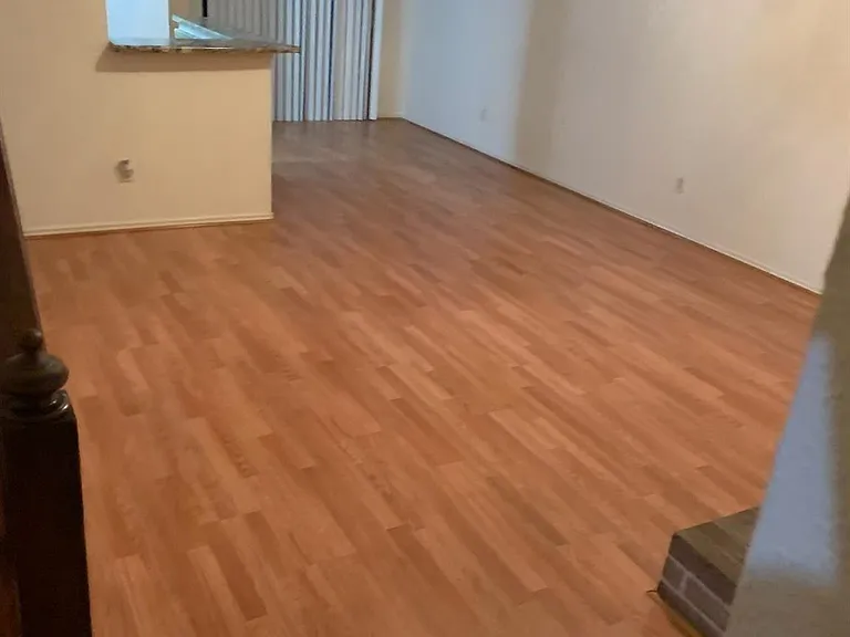 5622 Gineridge Dr — Photo 2