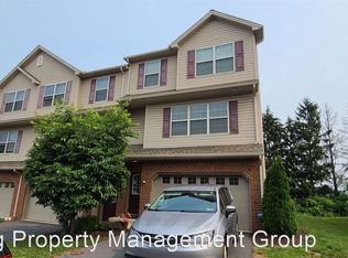 6430 Creekbend Dr, Mechanicsburg, PA 17050
