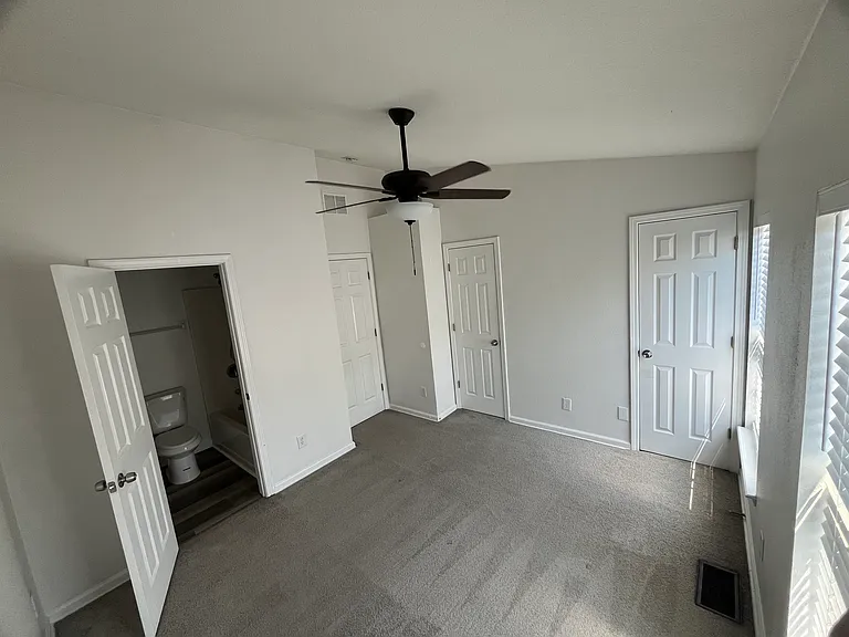 3552 Lone Tree Ln — Photo 7