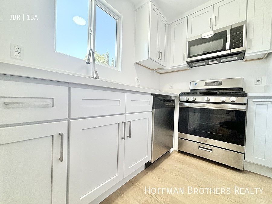 1st image of 327 S Avenue 59 APT 3
