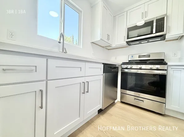 327 S Avenue 59 APT 3, Los Angeles, CA 90042