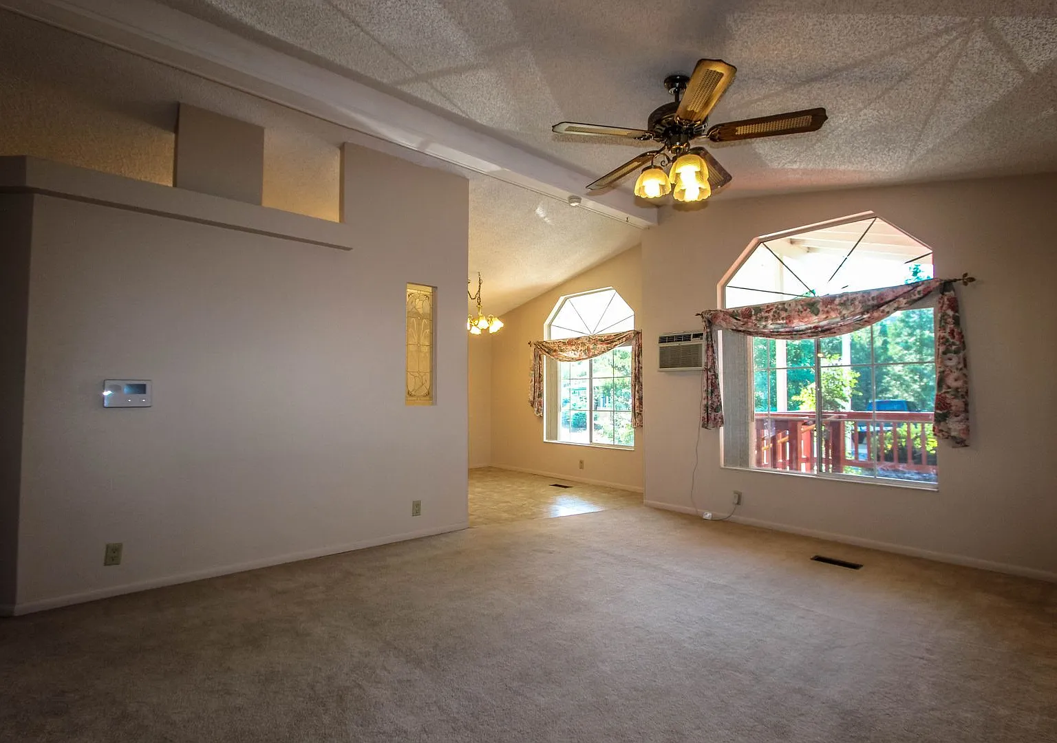 Nice Manufactured Home — Photo 3