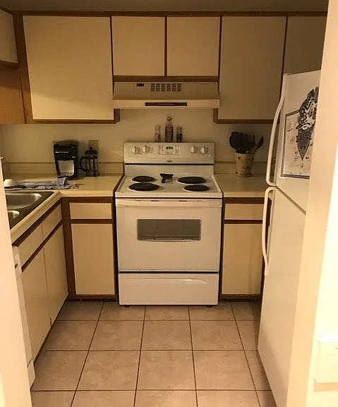 Kitchen 3