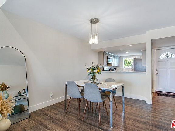 5th image of 620 W Hyde Park Blvd Unit 315