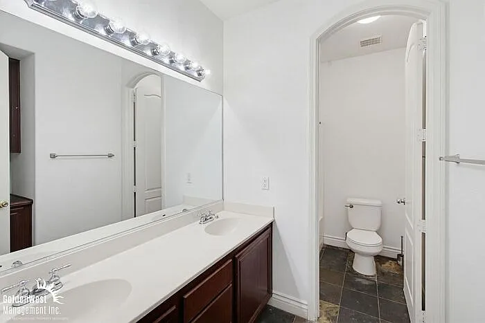 637 Oak Glade Dr — Photo 14