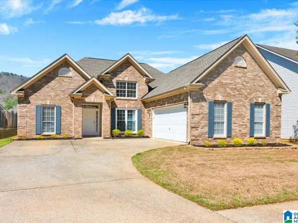 2395 Forest Lakes Ln, Sterrett, AL 35147