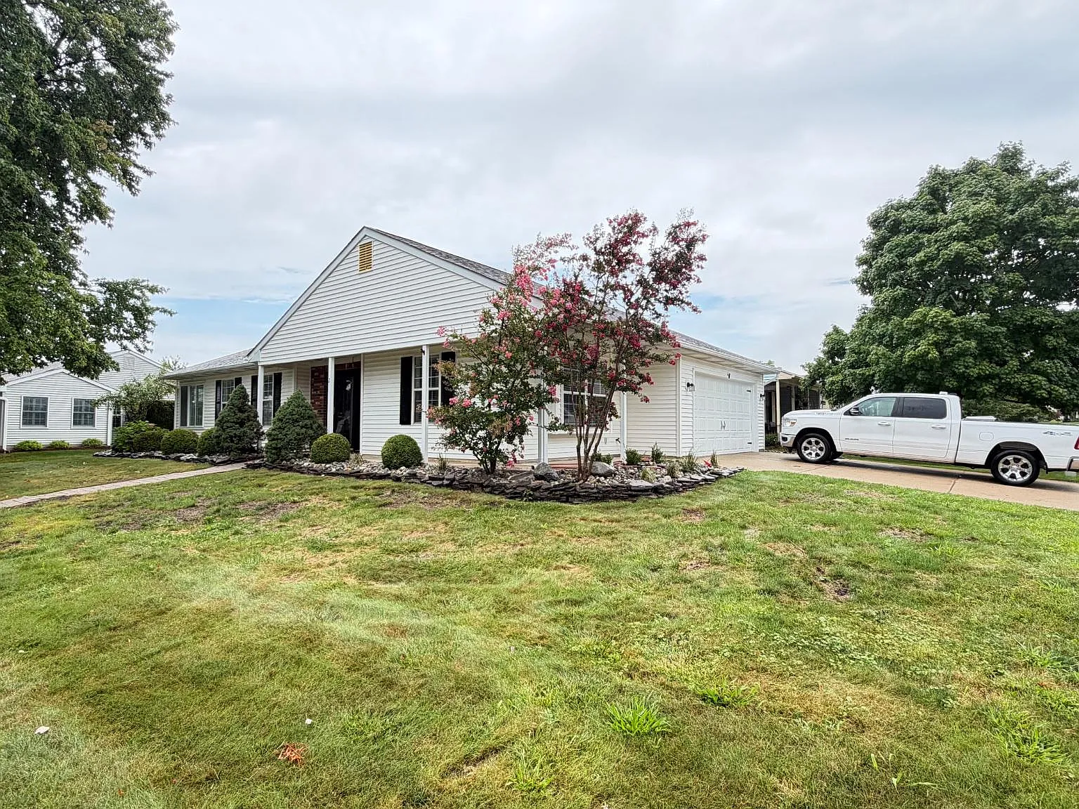 2 bed, 2.0 bath, 1415 sqft, $3,000 — Photo 3