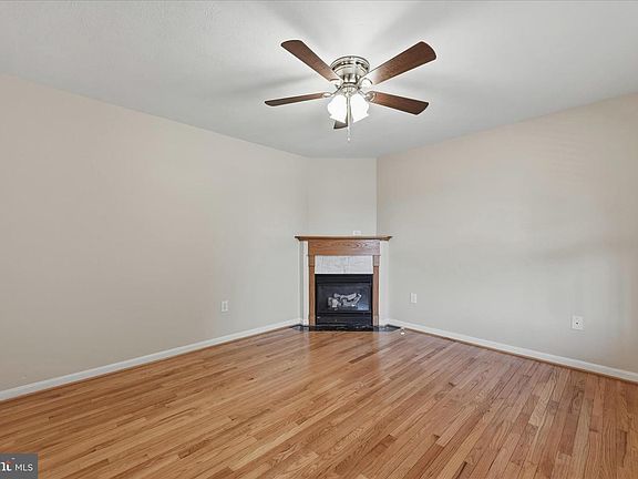 5th image of 620 Crystal Ct