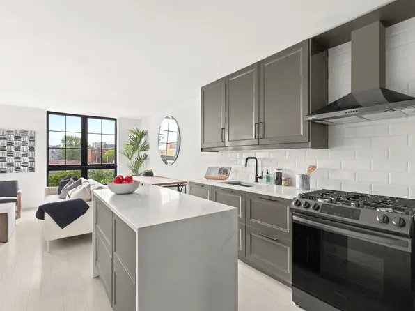 659 Baltic Street image 6 of 15